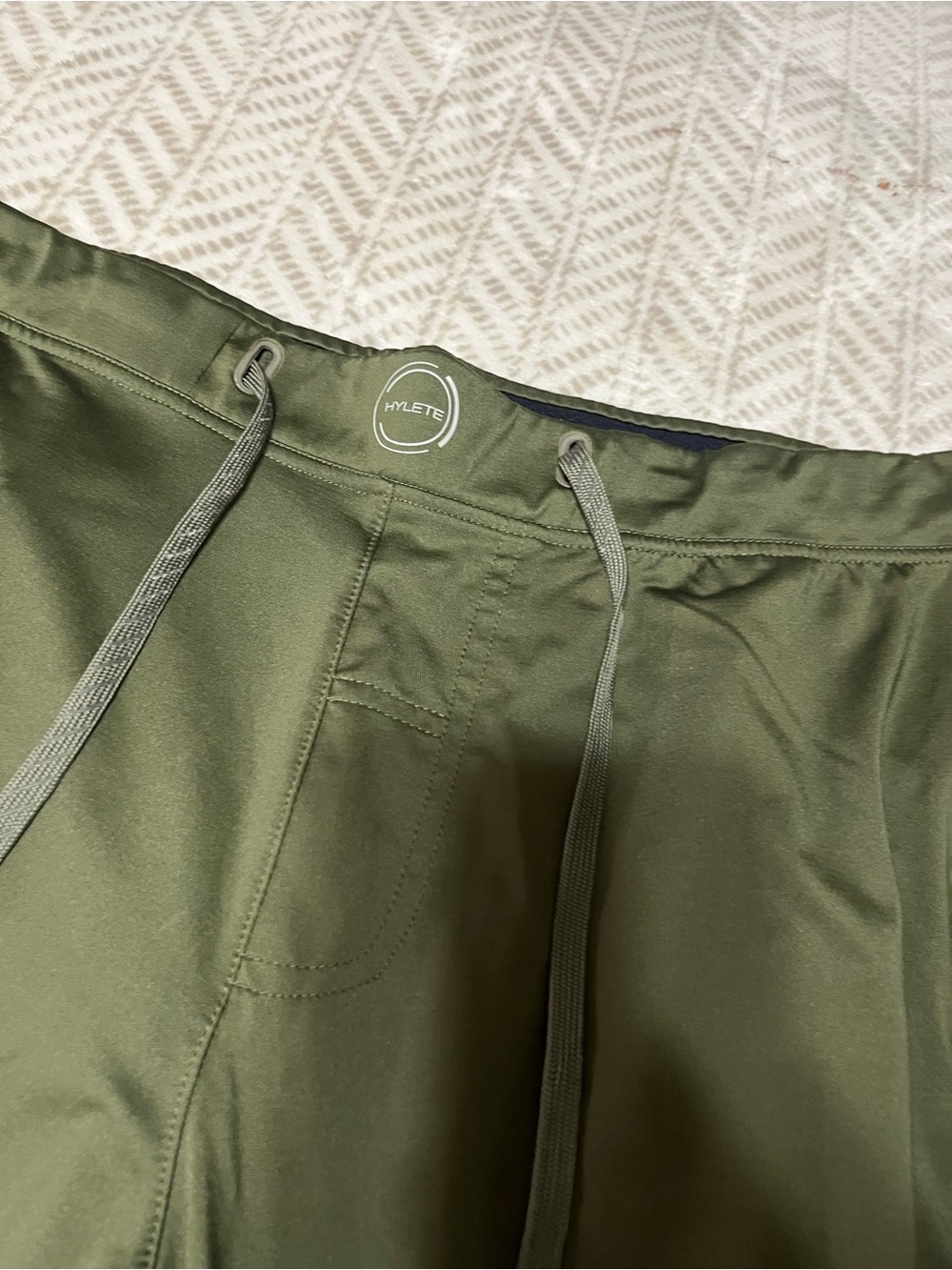 Hylete Men’s XXL Olive Green Athletic Drawstring Shorts - Picture 2 of 7